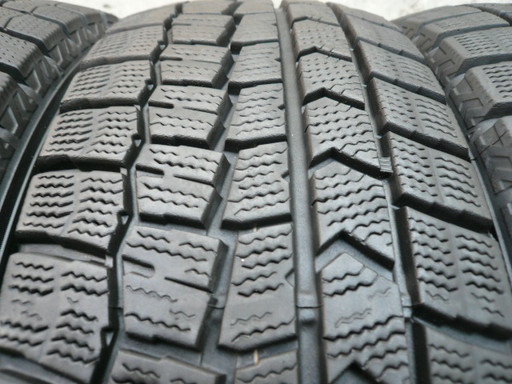 中古スタッドレスタイヤ185/60R15 84Q
