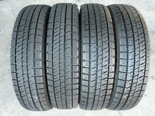 中古スタッドレスタイヤ145/80R13 75Q