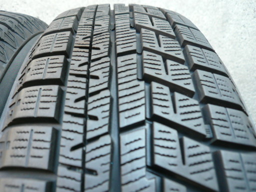中古スタッドレスタイヤ155/65R14 75Q