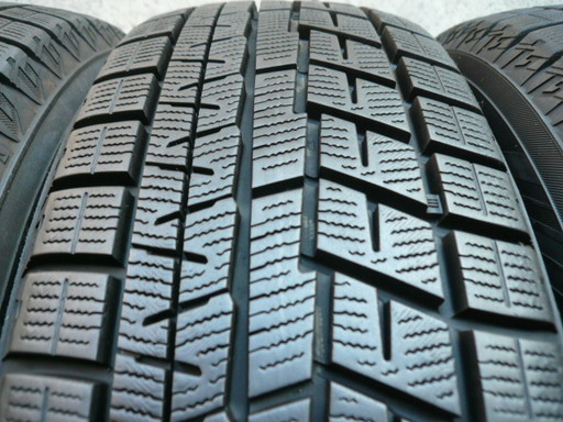 中古スタッドレスタイヤ185/60R15 84Q