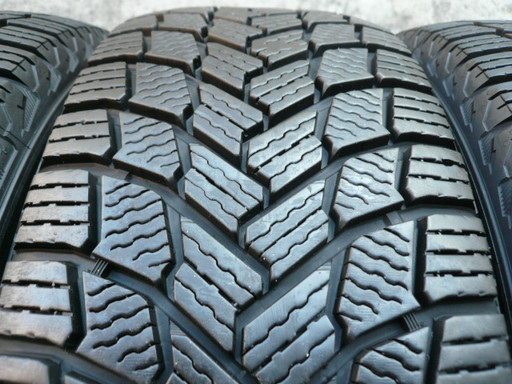 中古スタッドレスタイヤ205/55R16 91Q