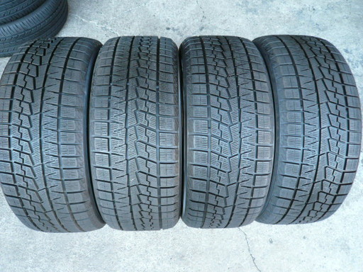 中古スタッドレスタイヤ225/45R18 95Q