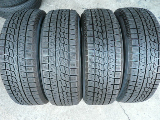 中古スタッドレスタイヤ225/60R18 100Q