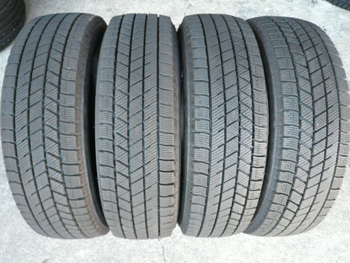 中古スタッドレスタイヤ165/65R15 81Q