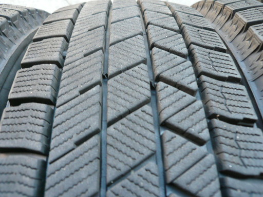 中古スタッドレスタイヤ165/65R15 81Q