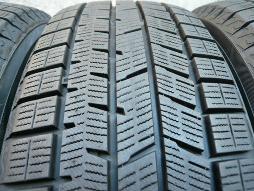 中古スタッドレスタイヤ185/60R15 84Q