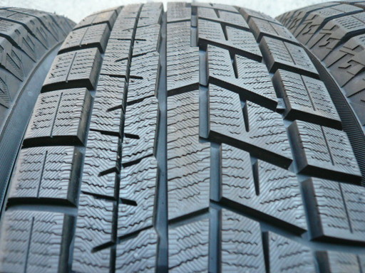 中古スタッドレスタイヤ185/65R15 88Q