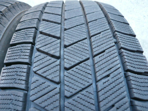 中古スタッドレスタイヤ205/65R16 95Q
