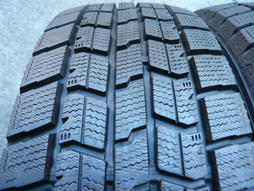 中古スタッドレスタイヤ195/60R16 89Q