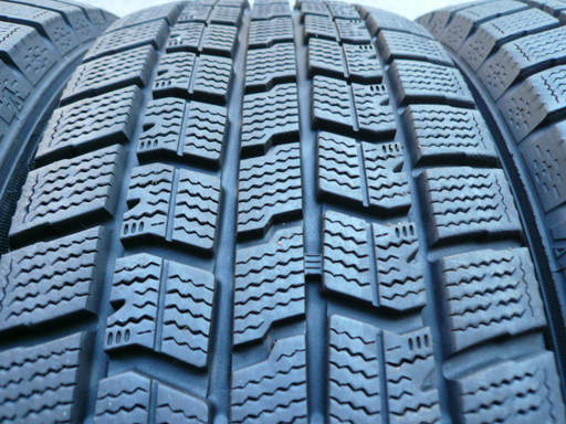 中古スタッドレスタイヤ195/60R16 89Q