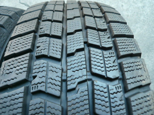 中古スタッドレスタイヤ195/60R16 89Q