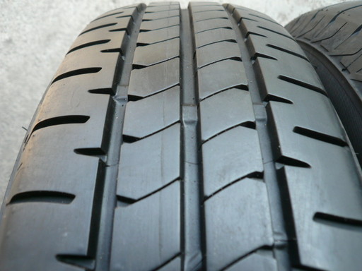 中古タイヤ185/70R14 88S