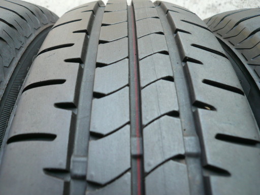 中古タイヤ175/70R14 84S