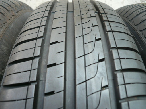 中古タイヤ175/65R15 84H