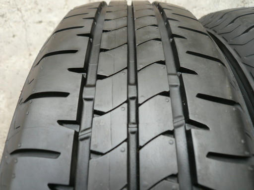 中古タイヤ175/65R15 84H