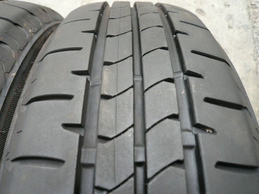 中古タイヤ175/65R15 84H