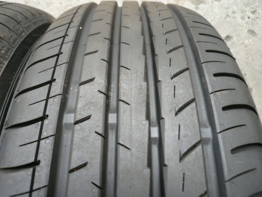中古タイヤ195/60R15 88V