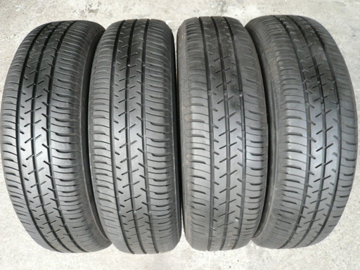 中古タイヤ175/65R15 84S