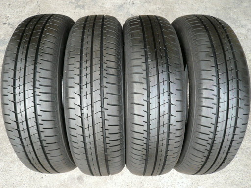 中古タイヤ165/60R15 77H