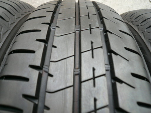 中古タイヤ165/60R15 77H