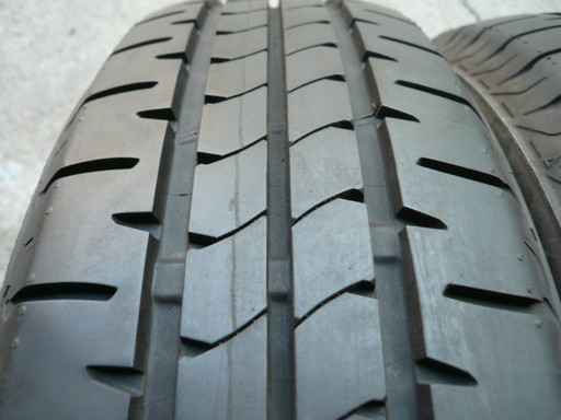 中古タイヤ175/65R15 84H