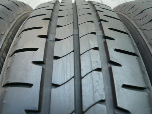 中古タイヤ175/65R15 84H