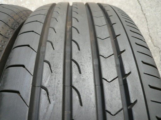 中古タイヤ215/65R16 98H