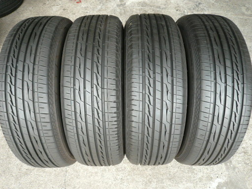 中古タイヤ215/65R16 98H