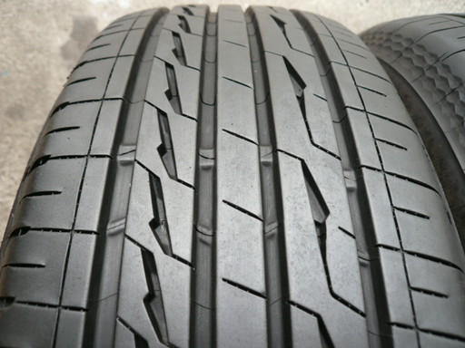 中古タイヤ215/65R16 98H