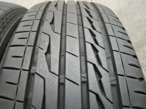 中古タイヤ215/65R16 98H