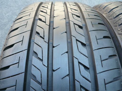 中古タイヤ215/50R17 95V