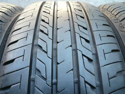 中古タイヤ215/50R17 95V