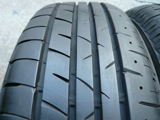 中古タイヤ215/60R17 96H