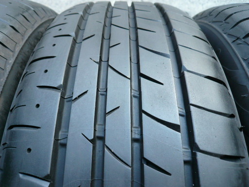 中古タイヤ215/60R17 96H