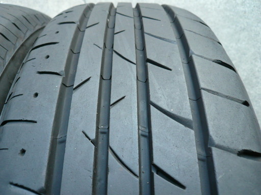 中古タイヤ215/60R17 96H