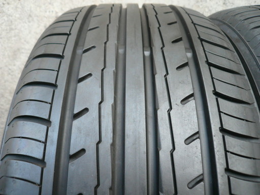 中古タイヤ225/40R18 92W