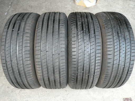 中古タイヤ235/60R18 103V