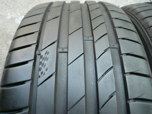 中古タイヤ235/40R18 95Y