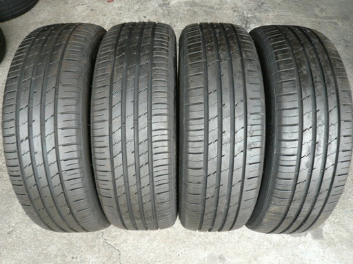 中古タイヤ225/60R18 100V